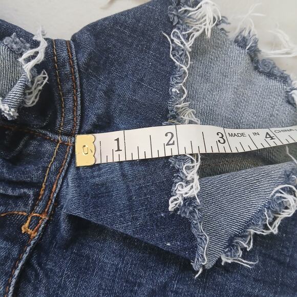 VTG Y2K BUI YAH KAH Micro Mini Distressed Denim Shorts Size 7 Streetwear Grunge - Picture 8 of 9